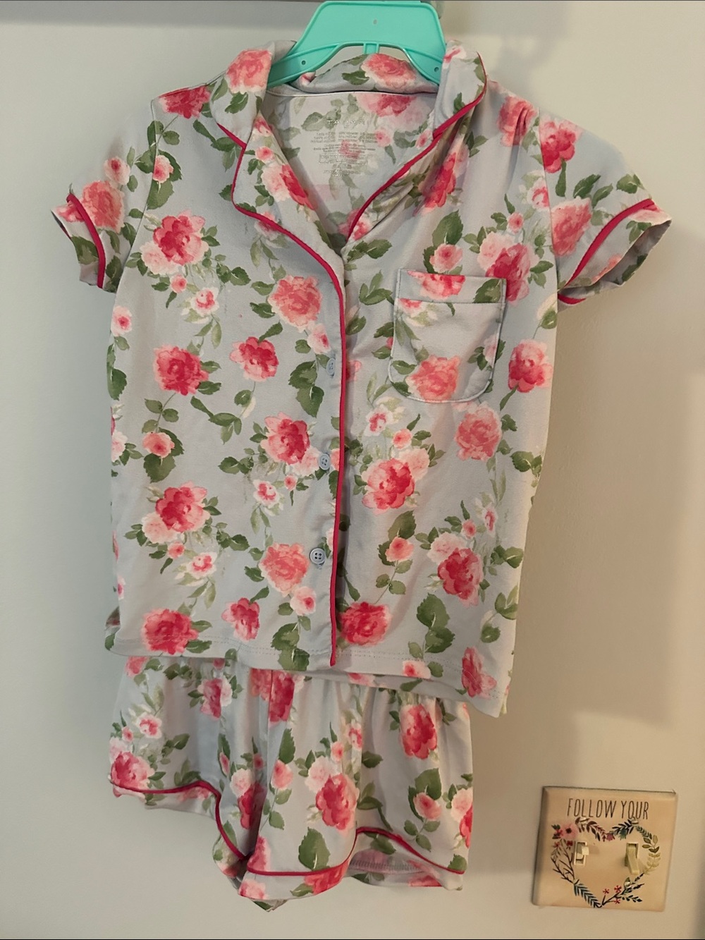 Tahari girls  4T Floral Short Pajama Set